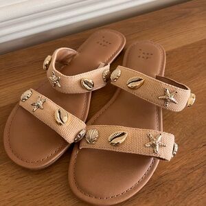 A New Day Shell Embellished Slide Sandals Women’s 6.5 Tan Beach Summer Like New